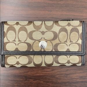 Coach wallet